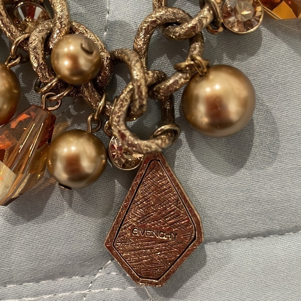 Stunning Givenchy Vintage Faux Pearl & Amber Crystals Necklace—Like New!! - Picture 9 of 10